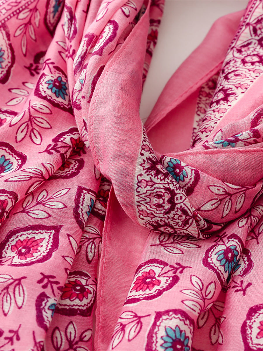 Écharpe de voyage à pampilles et imprimé feuilles de Bohème CV1021