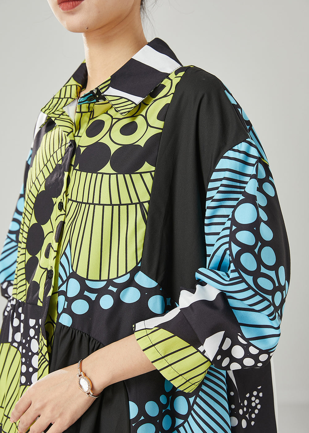 Schickes schwarzes Maxikleid aus Baumwolle mit übergroßem Aufdruck, Frühling YU1036