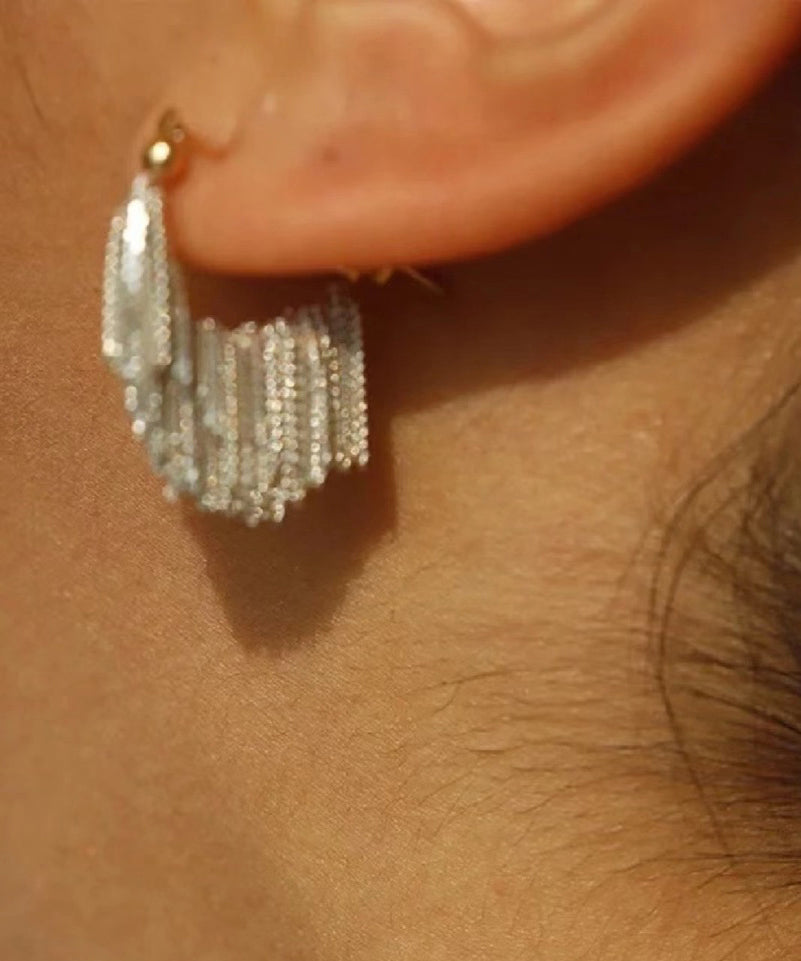 Boucles d'oreilles créoles à pampilles en cuivre blanc surdoré PO038