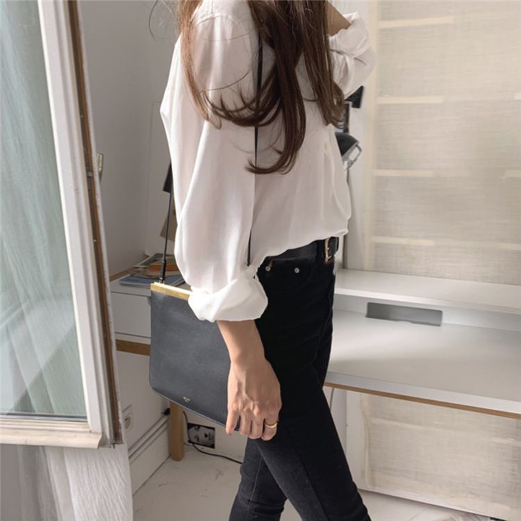 Chemise unie à manches longues