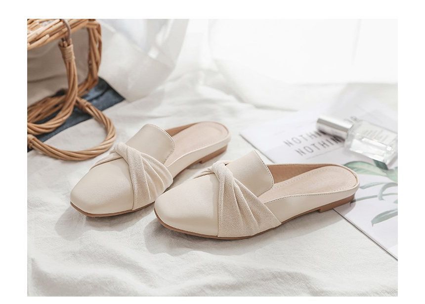 Mules Twisted Loafer Flat