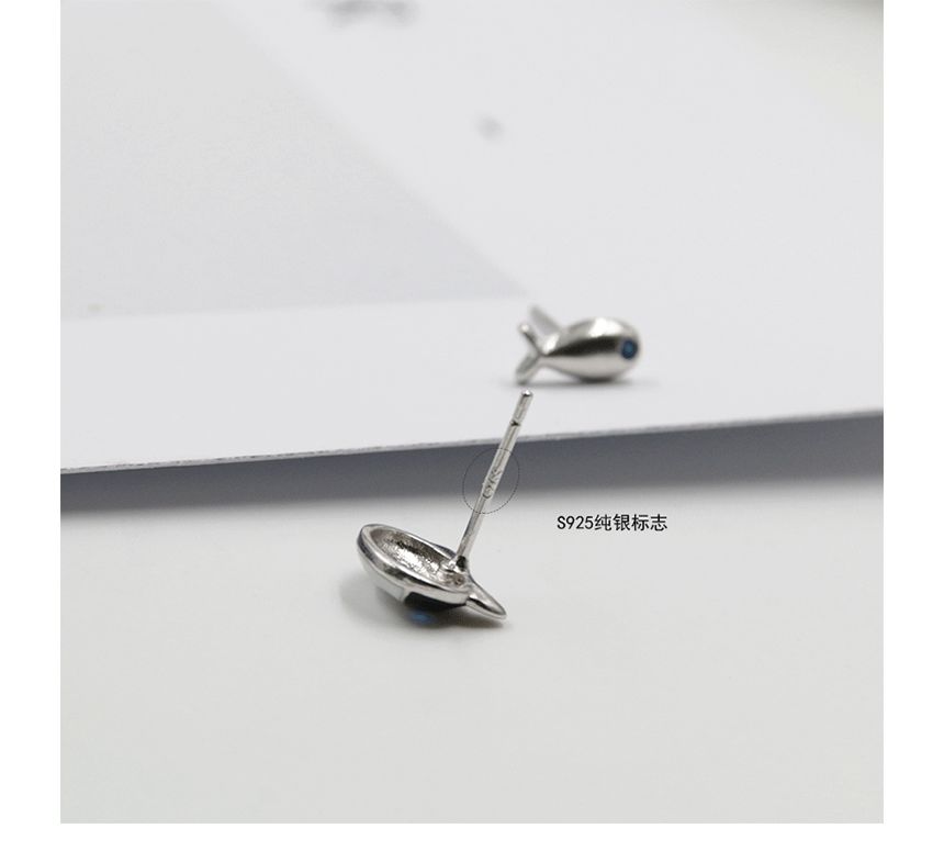 Cat Asymmetrical Earring Stud Fish