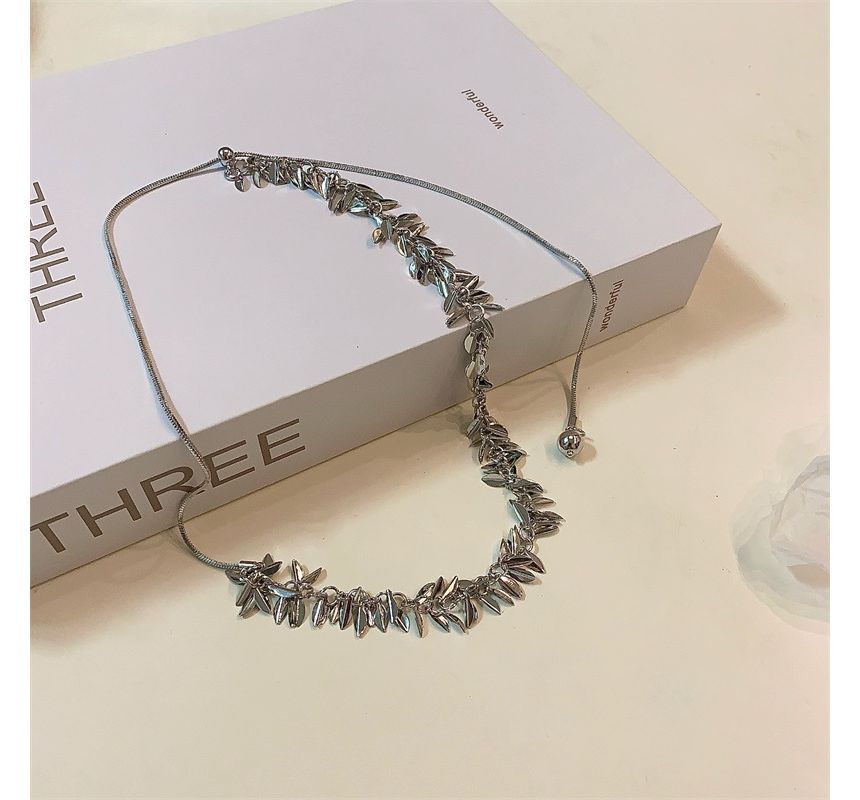 Leaf Fringed Lariat Necklace