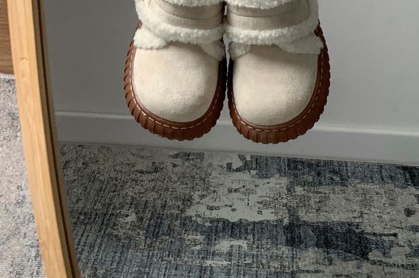 Bottes de neige courtes à plateforme et à boucles et crochets