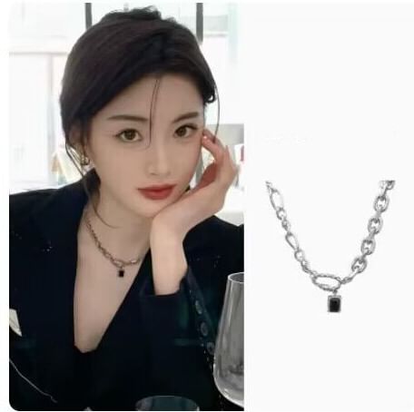 Chunky Rectangle Choker Pendant Alloy