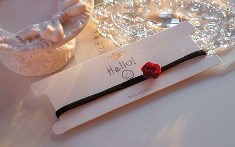 Rose Choker