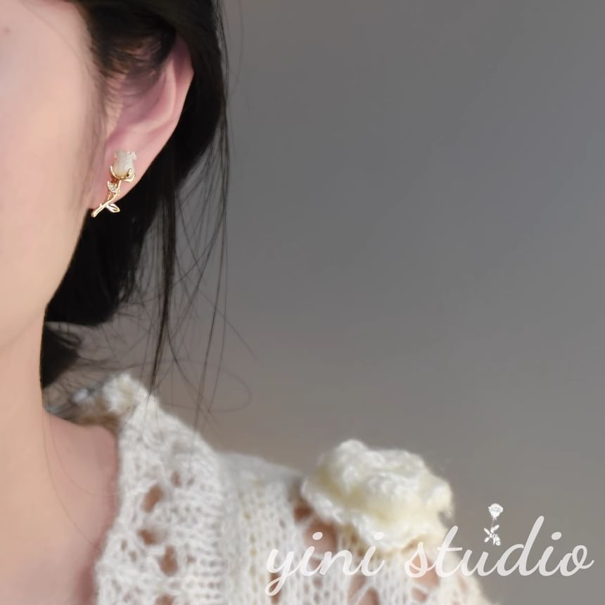 Rhinestone Stud Alloy Rose Asymmetrical Earring Heart