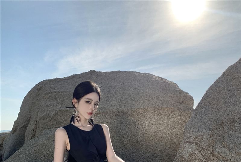 Tone Maxi A-Line Crewneck Sleeveless Two Dress