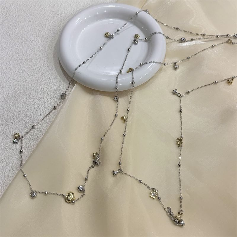 Floral Pendant Alloy Heart / Choker