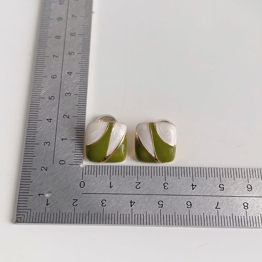 Alloy Glaze Square Cuff Ear