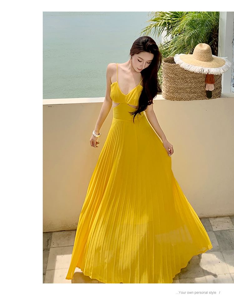 Dress Chiffon Spaghetti V-Neck Maxi Cutout Pleated Strap