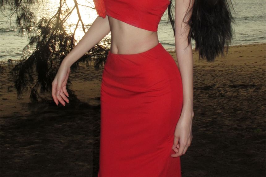 Set: Schlichtes kurzes Camisole-Oberteil + schlichter Maxi-Fischschwanzrock mit mittlerer Taille