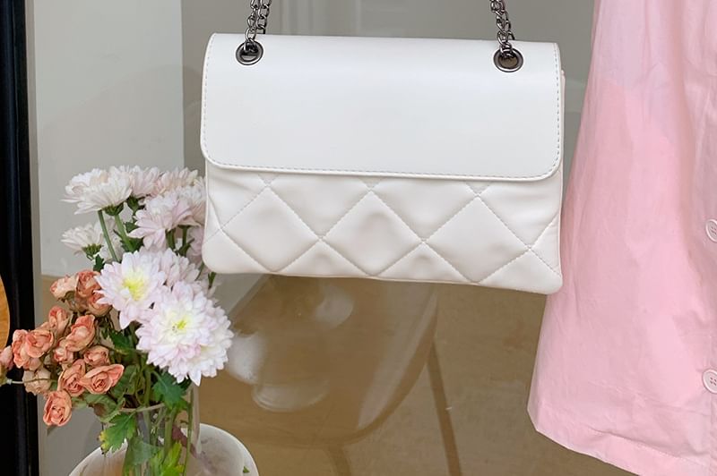 Quilted Chain Flap Shoulder Bag