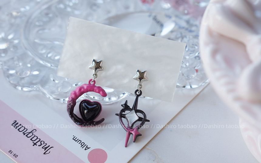 Star Asymmetrical Drop Clip-On Moon / Earring