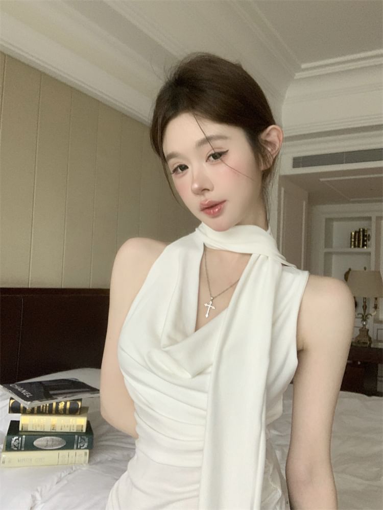Fit Tank Cowl Plain Scarf + Slim Top Set: Neck