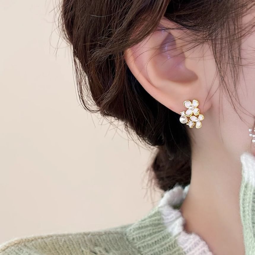 Cuff Alloy Pearl Stud / Earring Faux Floral Ear