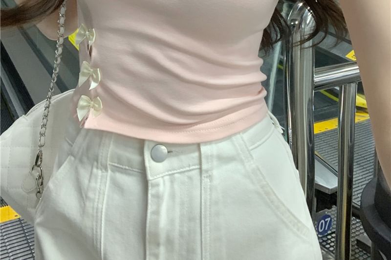 Neck Bow Tee Accent Embroidered Cutout Round Lettering Short-Sleeve Crop