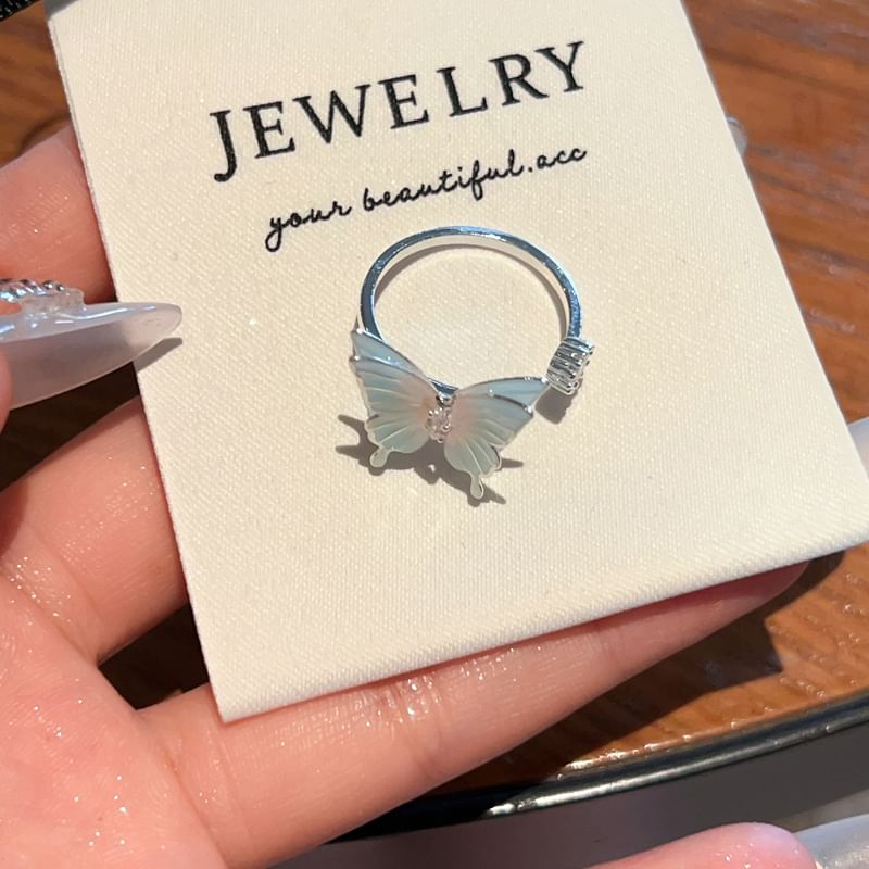 Butterfly Ring Open