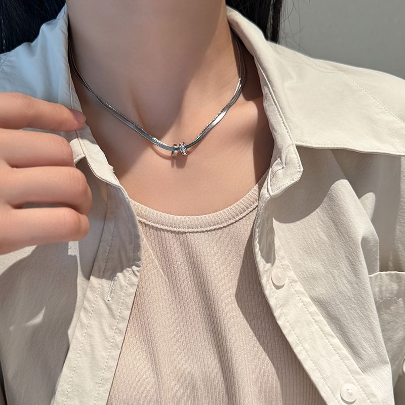 Necklace Pendant Chain Circle Snake