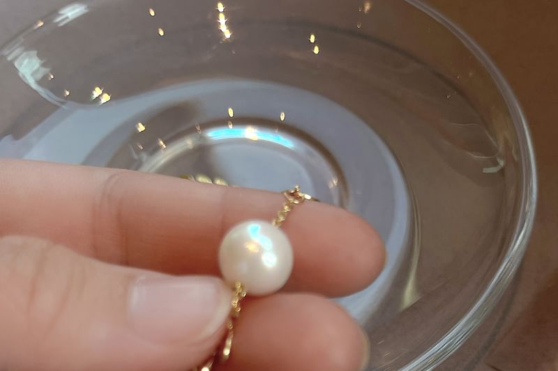 Pearl Leaf Faux Choker