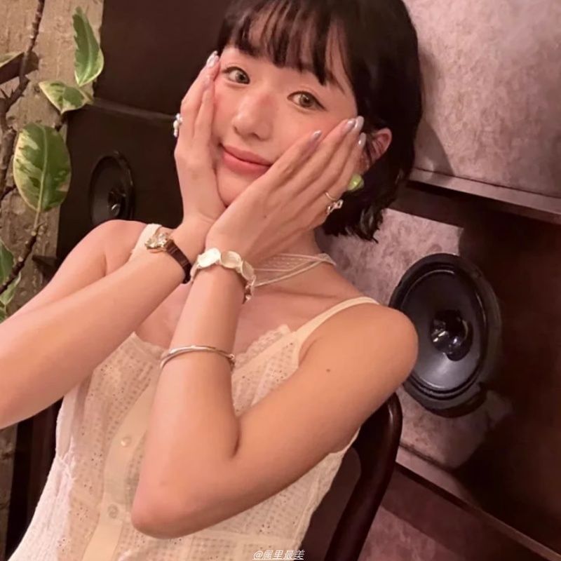 Disc Textured Alloy Bracelet