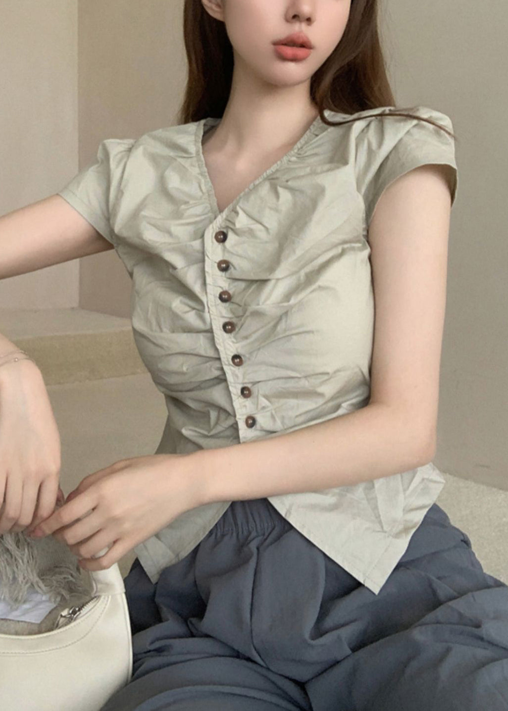 Nouveau T-shirt d'été en coton rose à col en V et boutons OP1096