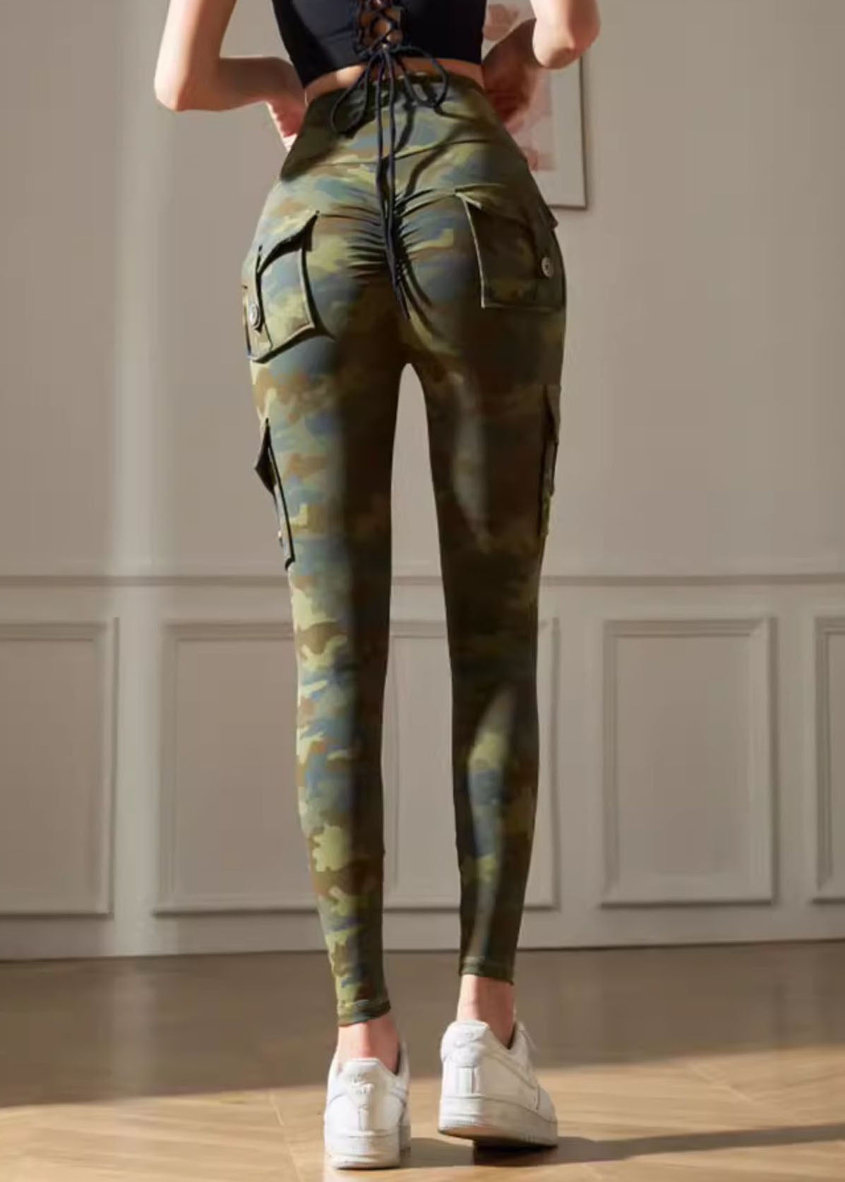 Butt Gym Capri Scrunch Leggings Yoga Print Green Unique