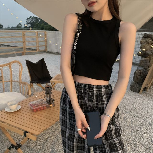 Tank Neck Top Plain Crop Round