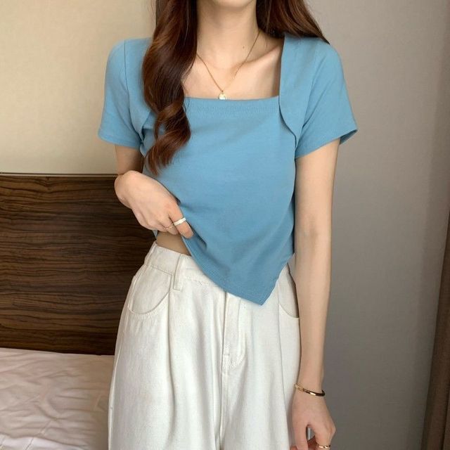 Irregular Square Short-Sleeve Cropped Neck T-Shirt