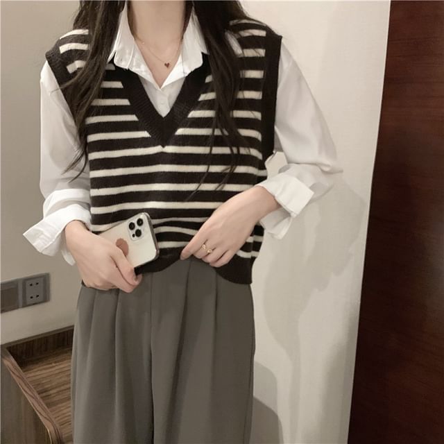 Vest Knit Striped V-Neck