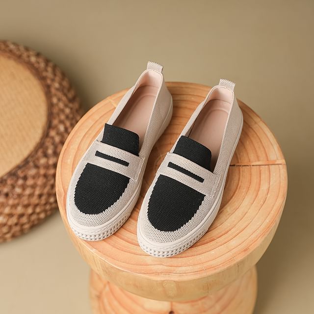 Contrast Platform Slip-Ons Trim