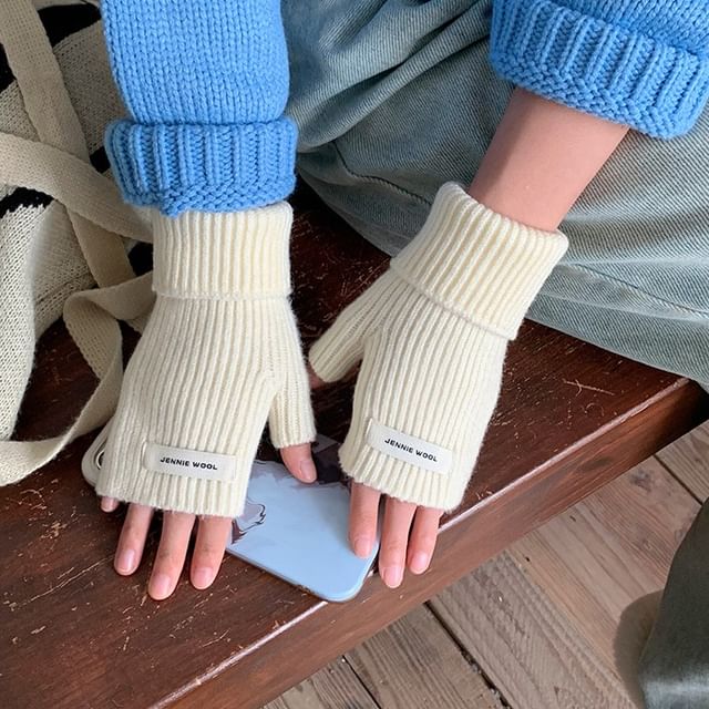 Knit Plain Ribbed Fingerless Gloves