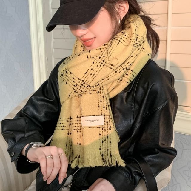 Scarf Frayed Plaid