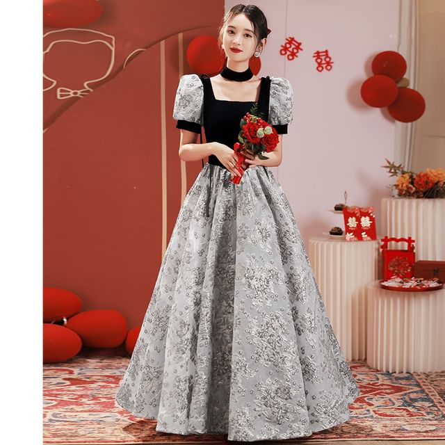 Short-Sleeve Square Neck Lace A-Line Evening Gown