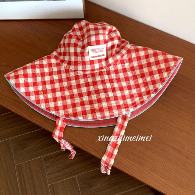 With Bucket Chin Gingham Hat Strap