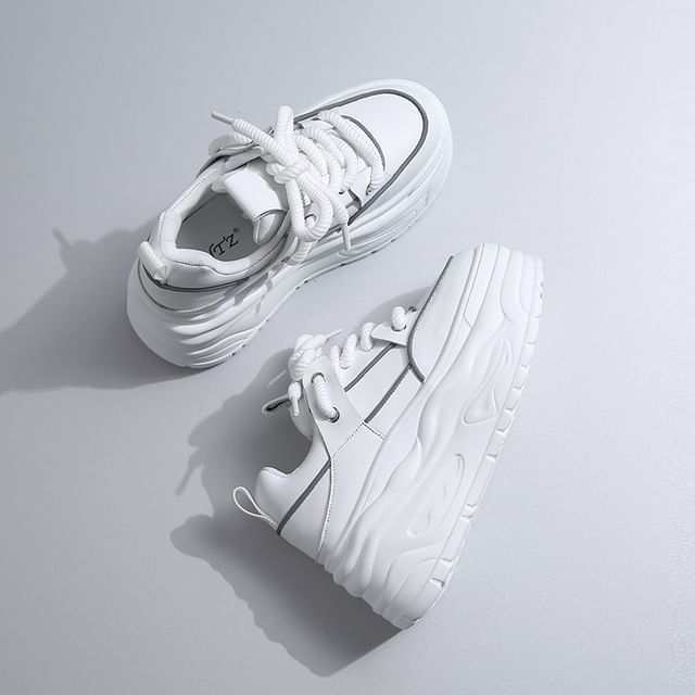 Sneakers Lace-Up Platform