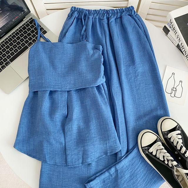 Ensemble : haut à basque fendu + pantalon large à taille élastique