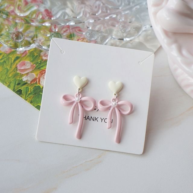 Clip-On / Drop Bow Faux Heart Earring Pearl