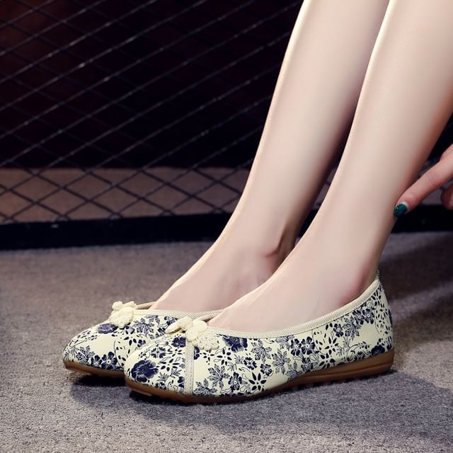 Flats Textile Embroidered