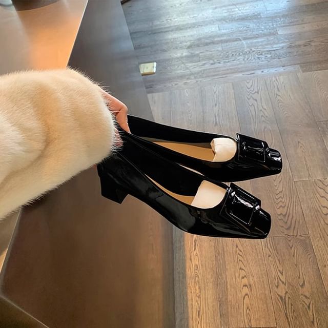Square Chunky Toe Heel Buckled Pumps