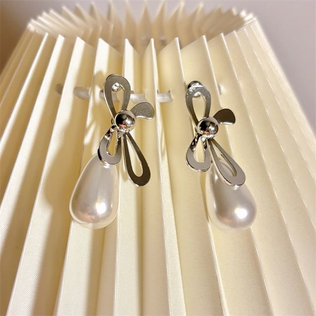 Earring Pearl Bow Faux Drop
