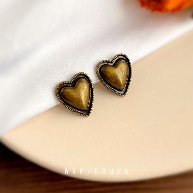 Heart Clip-On Earring / Stud
