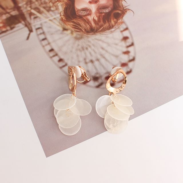 Earring Drop Clip / Shell On Disc