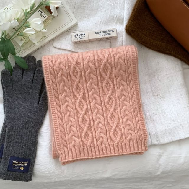 Cable-Knit Scarf Plain