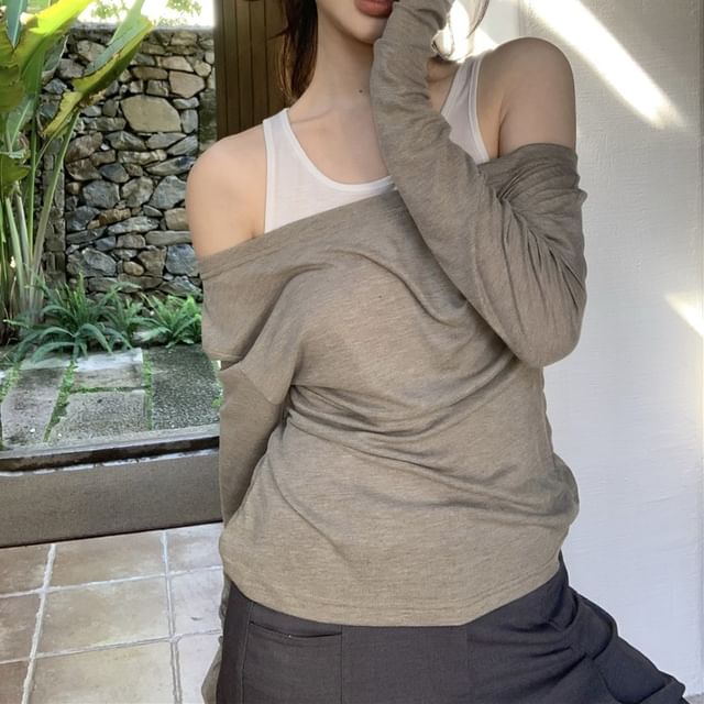 Two-Piece Cold-Shoulder Mock Long-Sleeve T-Shirt Tone Two