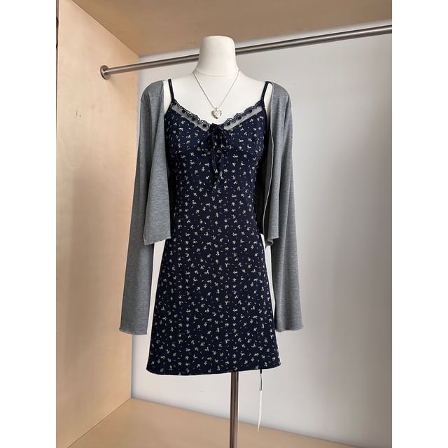 A-Line Set: Dress Trim + V-Neck Cardigan Floral Print Designs) Spaghetti Front Strap Lace Open Plain (Various