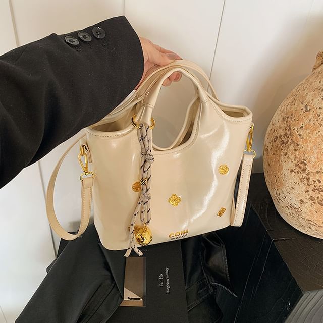 Handle Faux Leather Bag Bucket Top