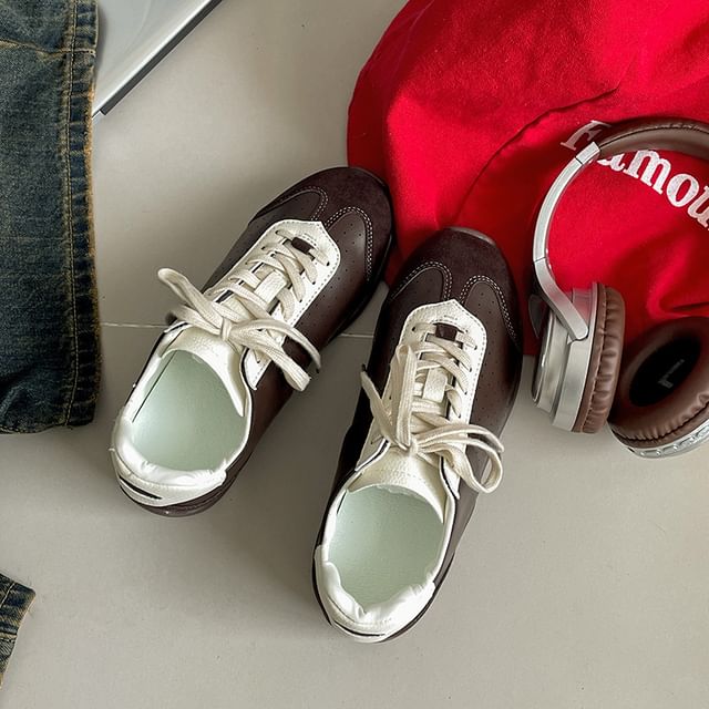 Sneakers Lace-Up Faux Leather