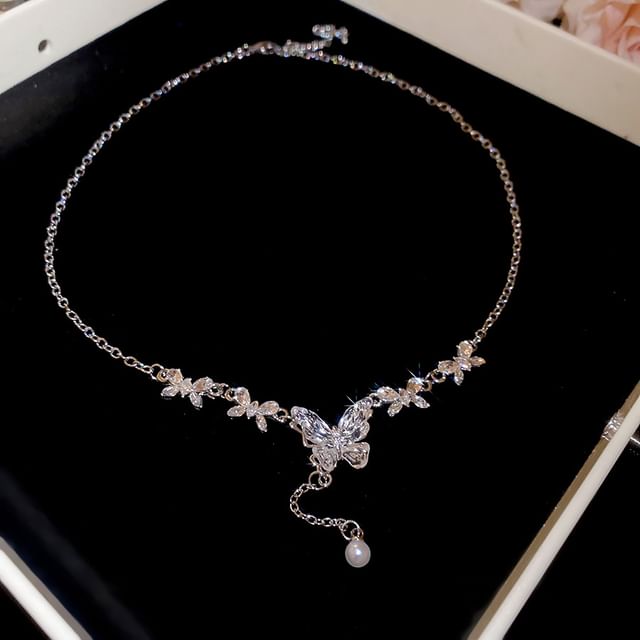 Pearl Pendant Alloy Faux (Various Choker Designs)