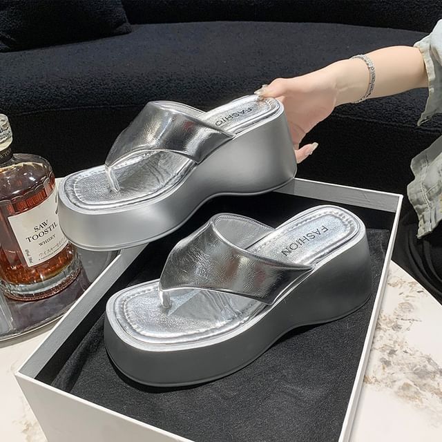 Plain Faux Wedge Leather Platform Flip-Flops